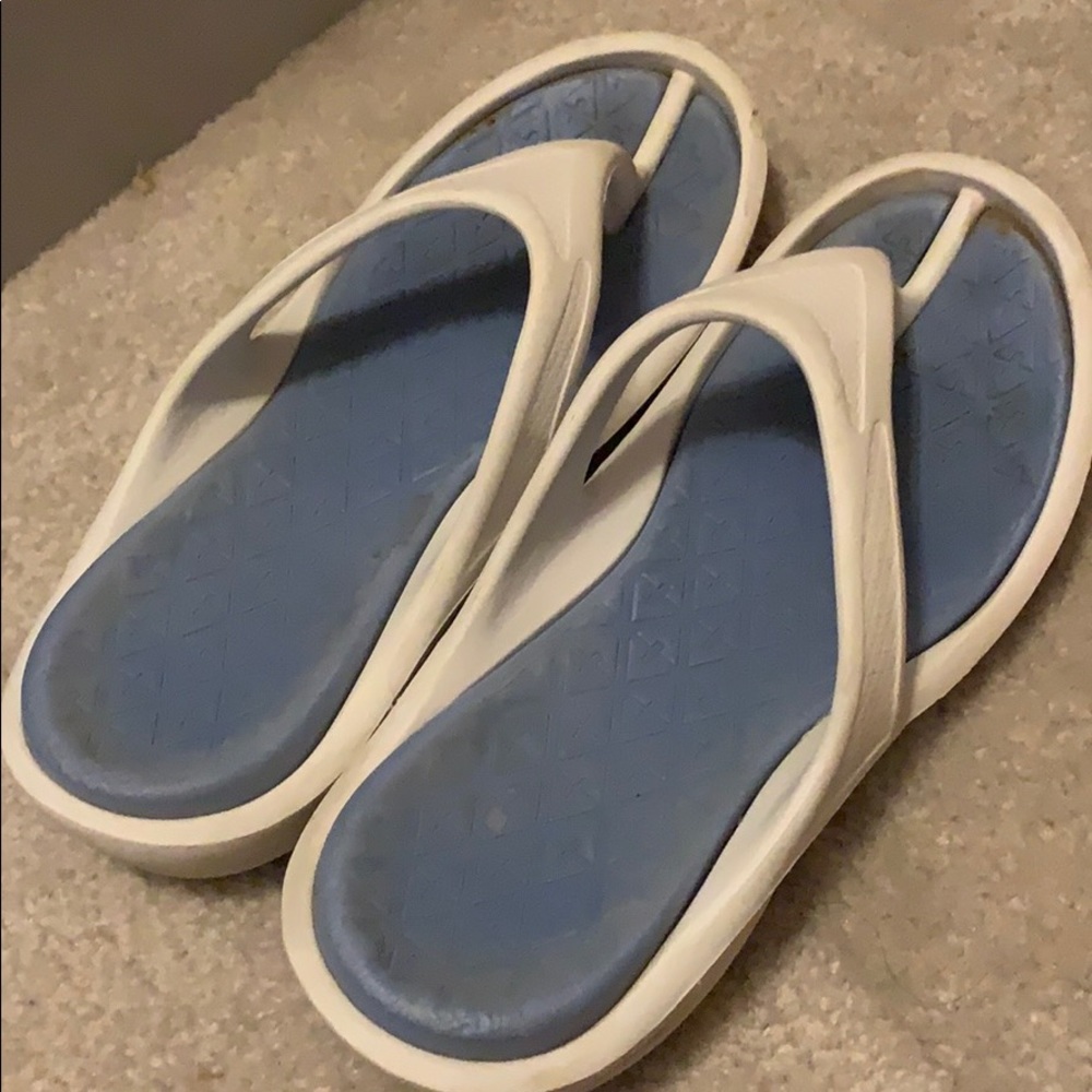 ⚡️ 3 for 30 ⚡️ Airwalk Comfort Flip Flops